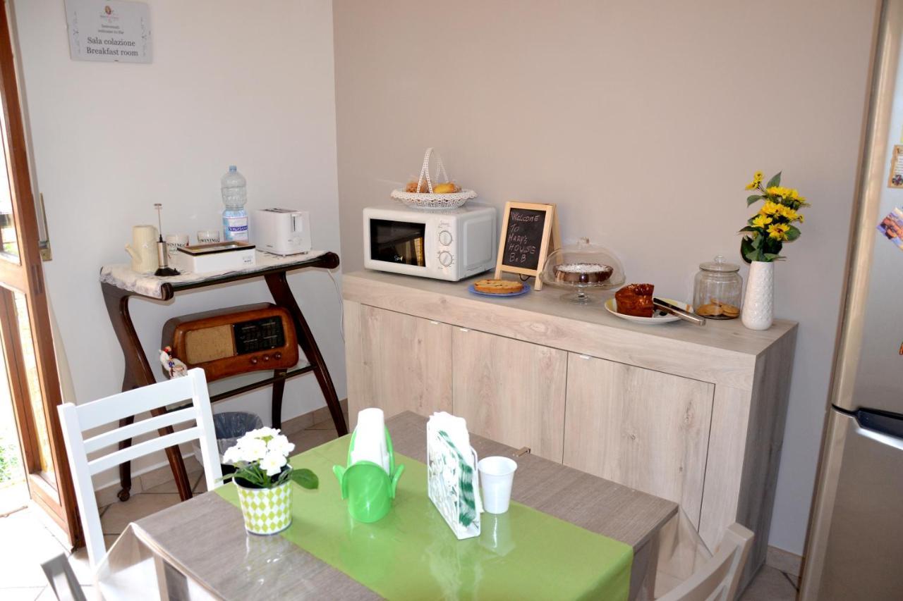Mary'S House Bed and Breakfast Napels Buitenkant foto