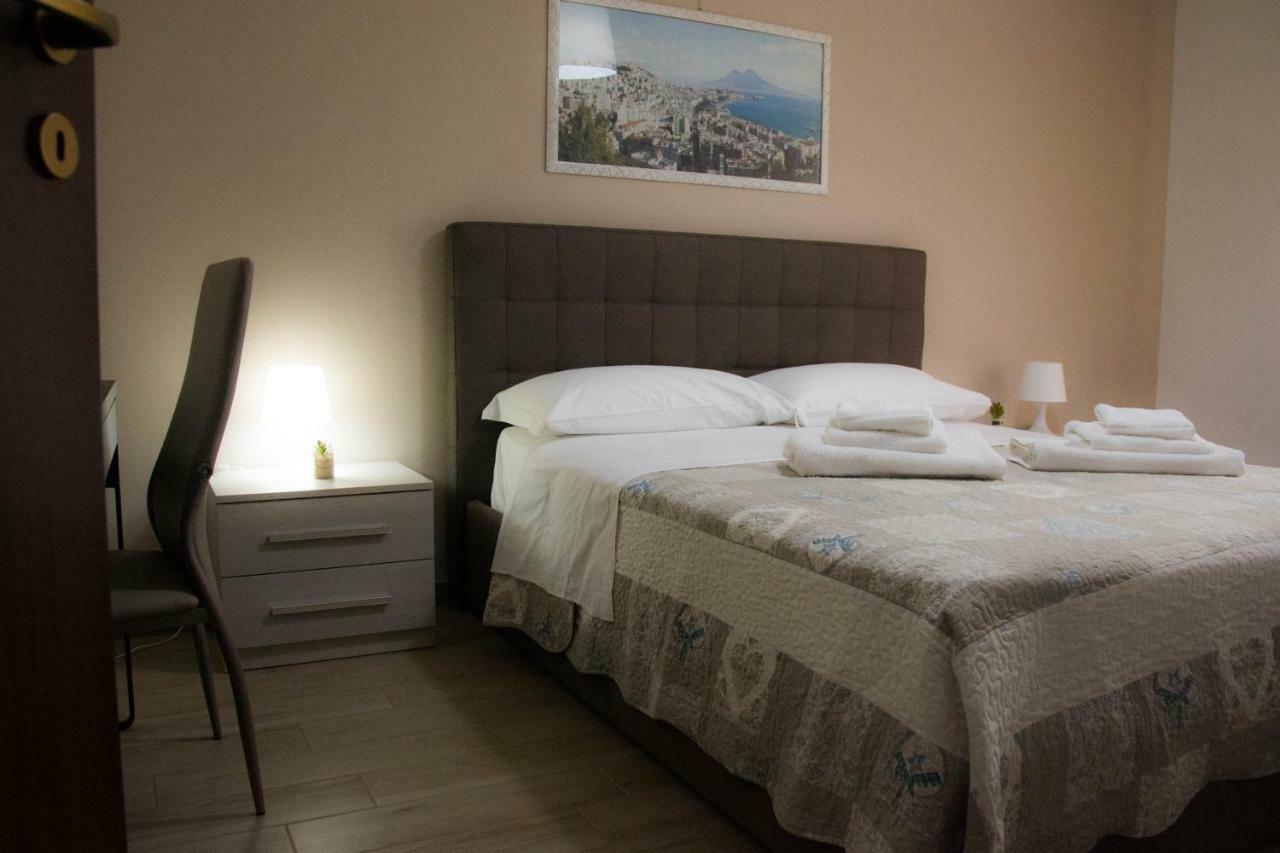 Mary'S House Bed and Breakfast Napels Buitenkant foto