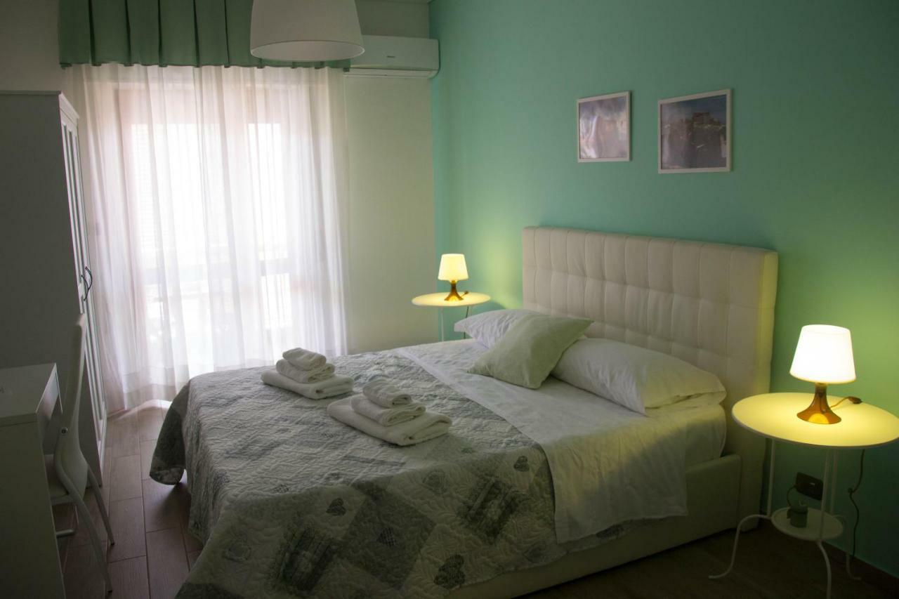 Mary'S House Bed and Breakfast Napels Buitenkant foto
